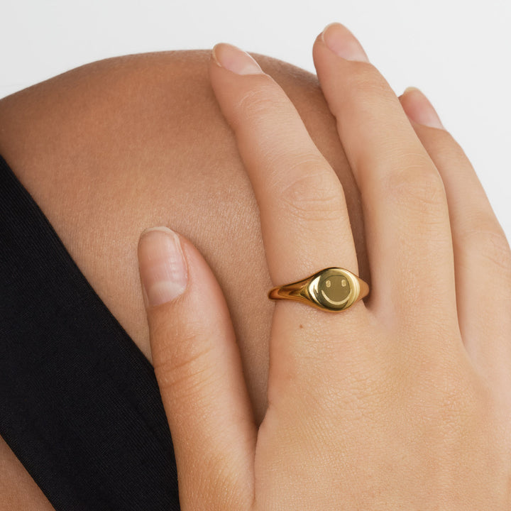 Dixie - Smiley Face Signet Ring RVS