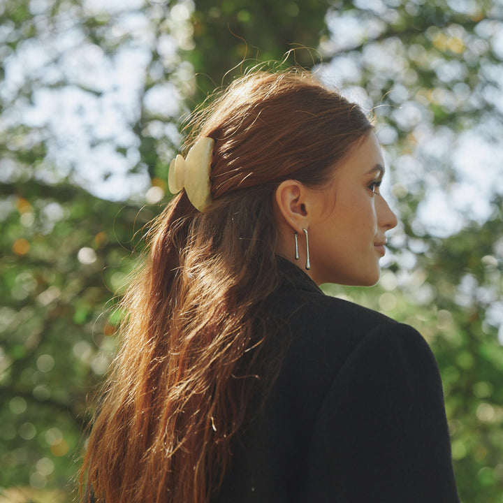 Corinne - Oorbellen met druppelvormige beugel Roestvrij staal