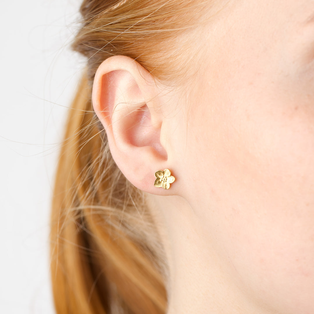 Sadia - Flower Stud Earrings Stainless Steel