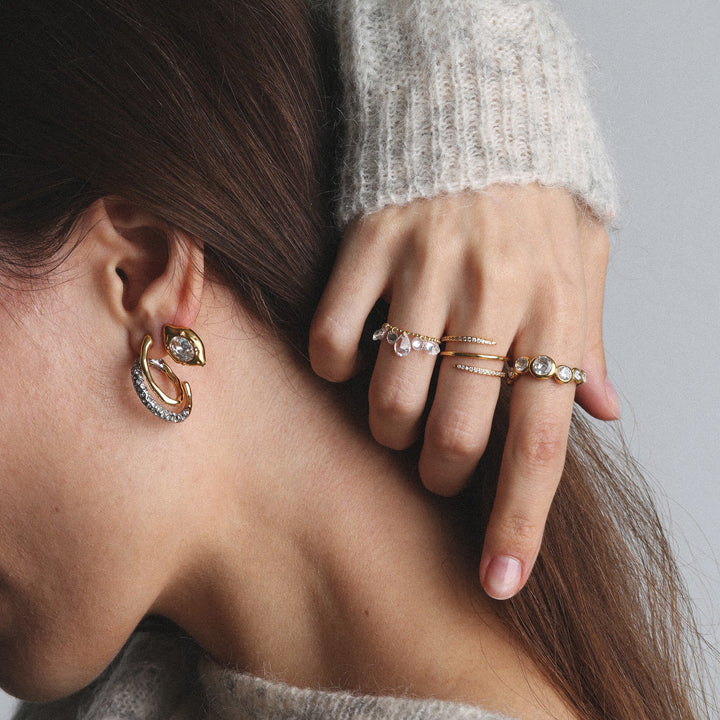 Noell – ring met kristal van roestvrij staal, goud | Timi of Sweden
