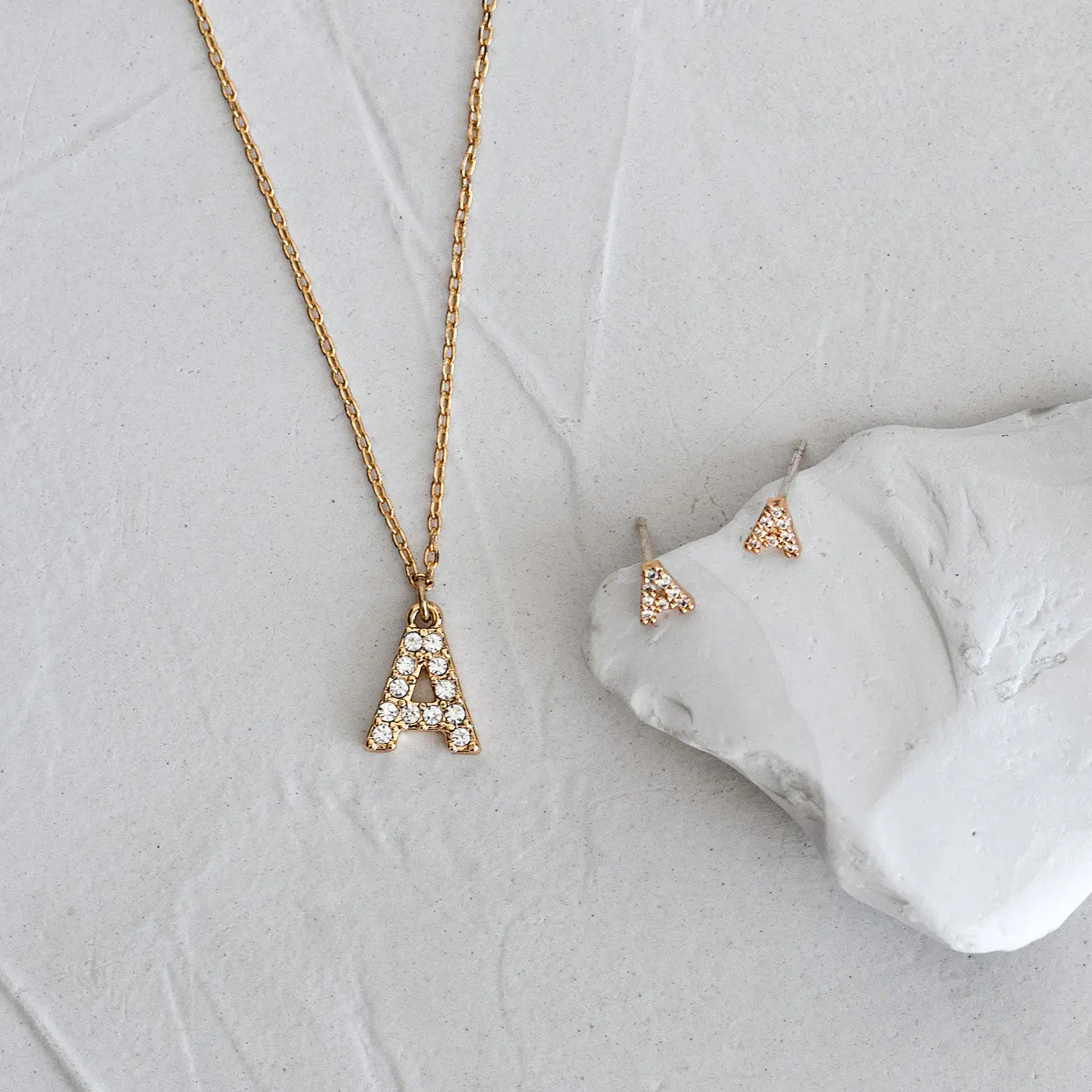 Gepersonaliseerde kristallen ketting en oorbellen set