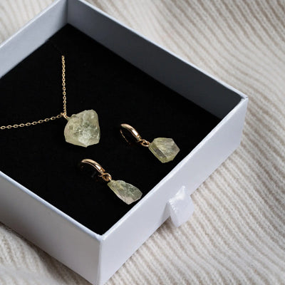 Halfedelsteen Bezet met Ketting en Oorbellen - Goud