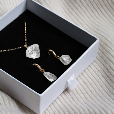 Halfedelsteen Bezet met Ketting en Oorbellen - Goud