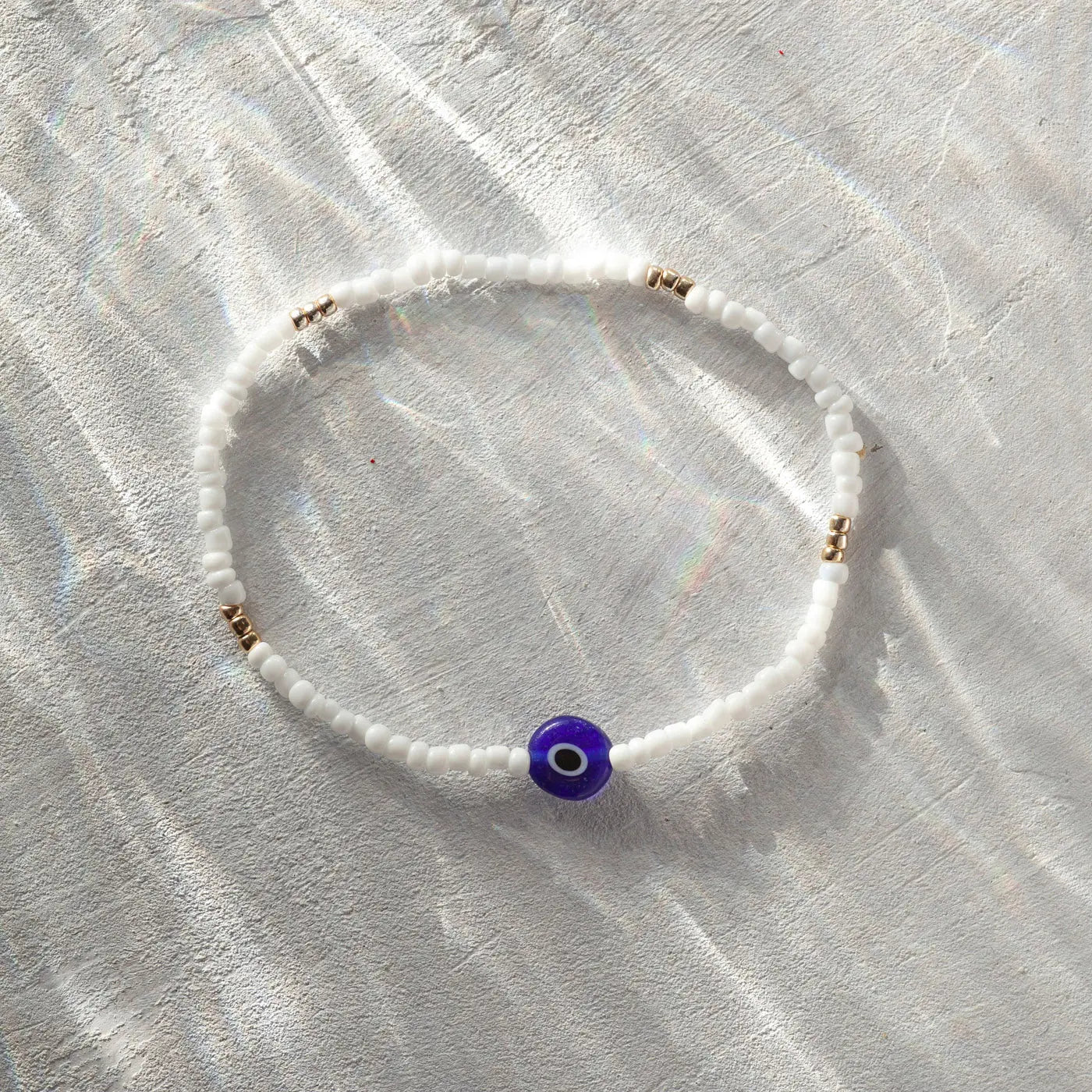 Suzy - Evil Eye witte kralen armband