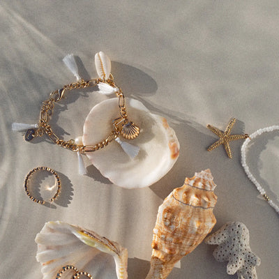 Nora - Tassle Kauri Shell Parel Chunky Armband