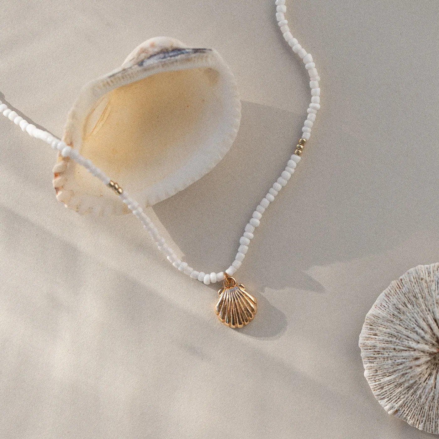 Ellie - Zeemeermin Shell witte kralen ketting