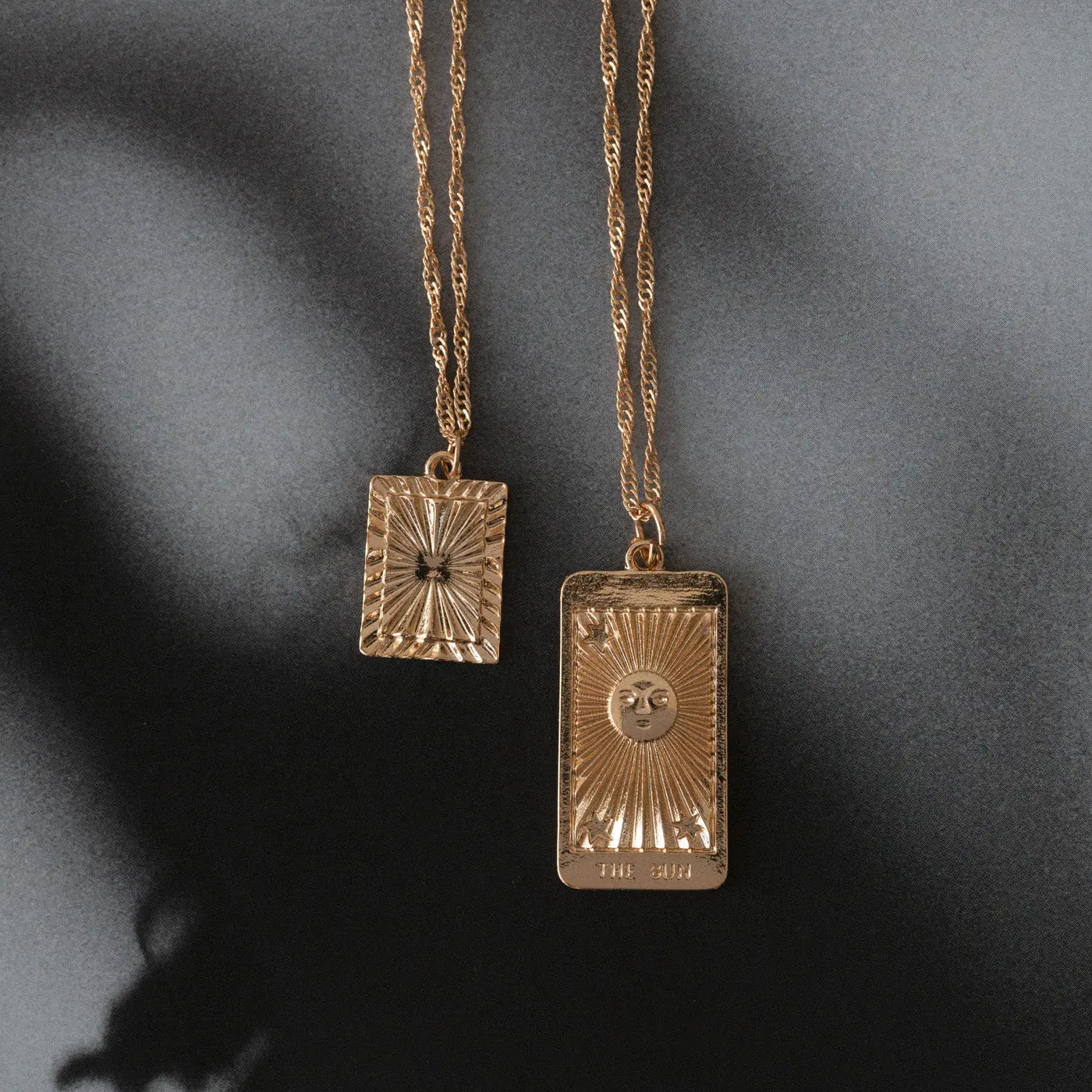 Lana - Zon en stralen grote vierkante plaat ketting